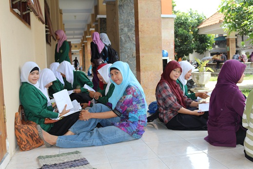 Selayang Pandang