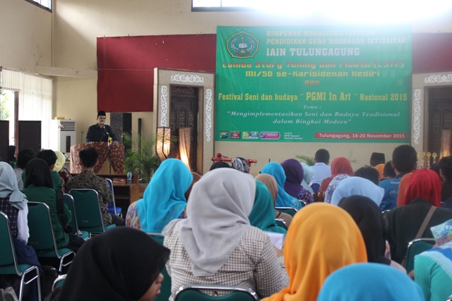Ikatan Mahasiswa PGMI Gelar Muswil di IAIN Tulungagung; Dimeriahkan PGMI In Art