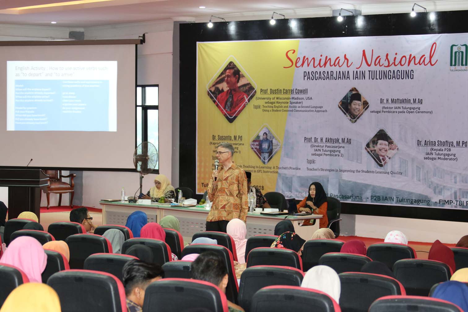 Pascasarjana Gelar Seminar Nasional Belajar Mengajar Bahasa Asing