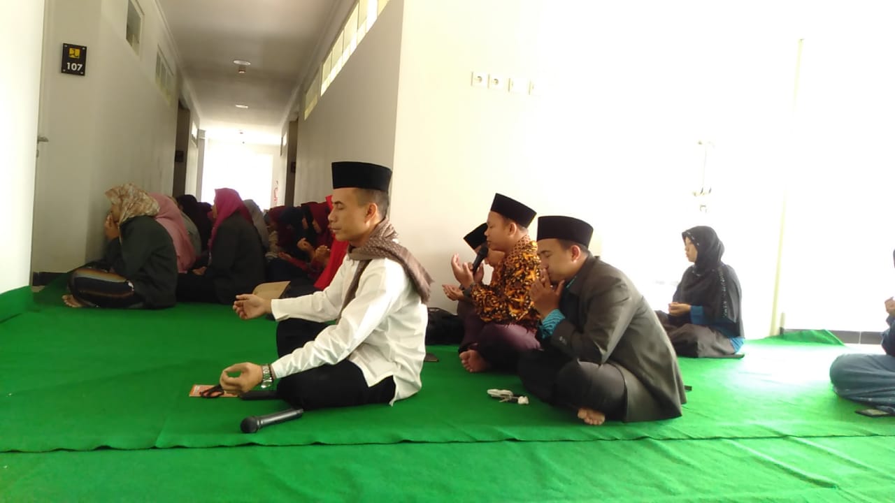 Akan Tempati Mahad Mukim Baru, Mahad Al-Jami’ah Laksanakan Istighotsah