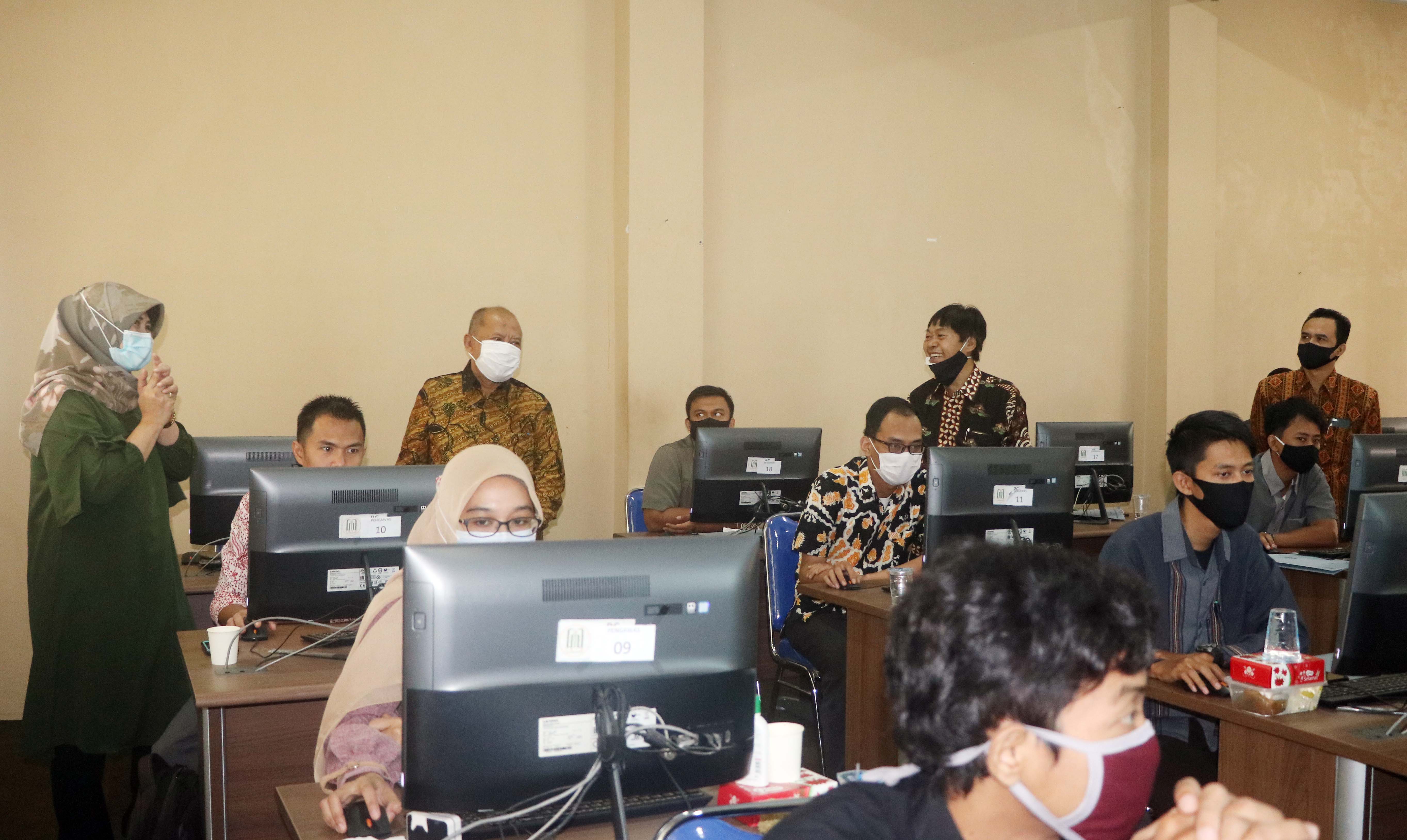 Sesdirjend Pendis Kemenag RI Tinjau Pelaksanaan UM-PTKIN di IAIN Tulungagung