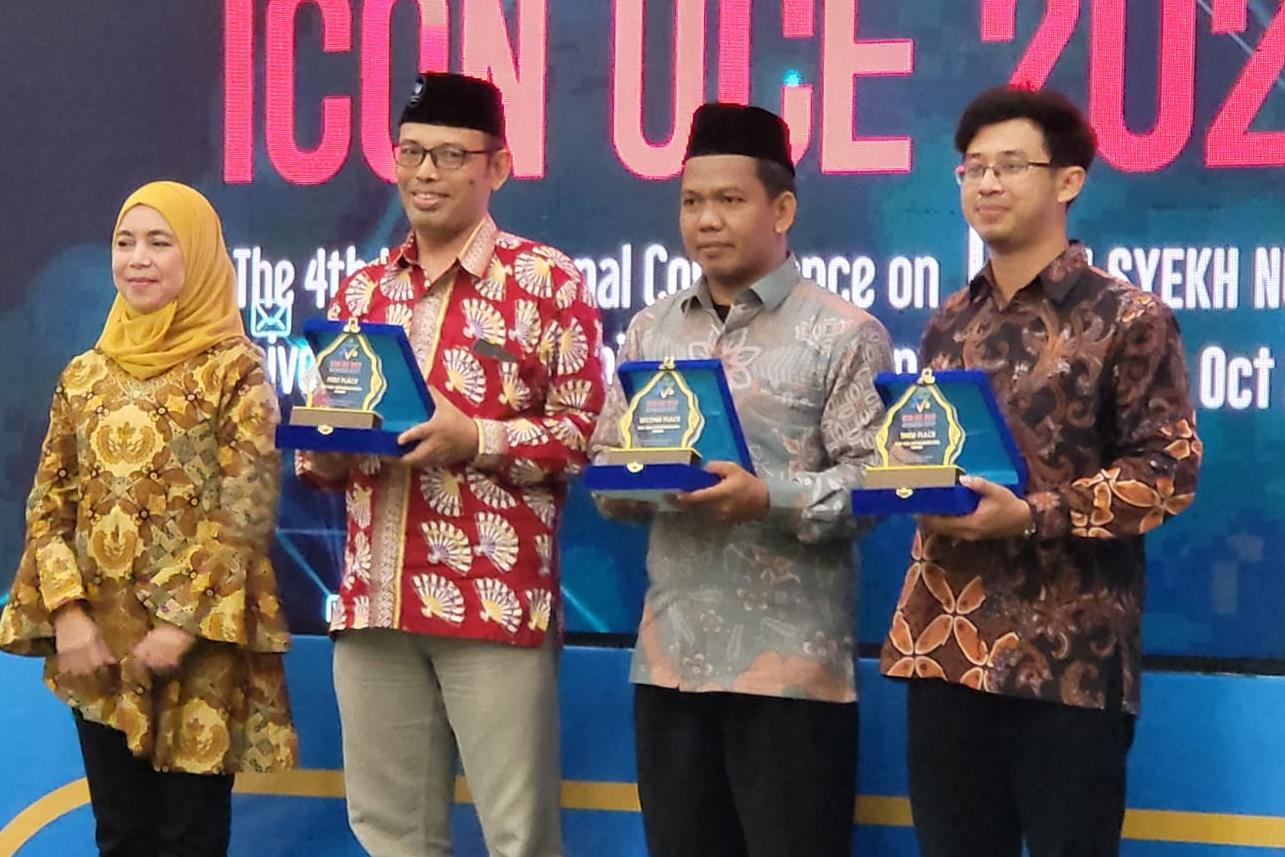 UIN SATU Tulungagung Raih Penghargaan Penyelenggara KKN Terbaik di Ajang ICON UCE 2022