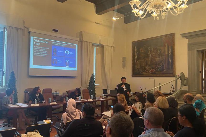 Proyeksikan Tantangan AI dan Robot; Dosen UIN SATU Tulungagung Bawa Suara Gen Z di Italia