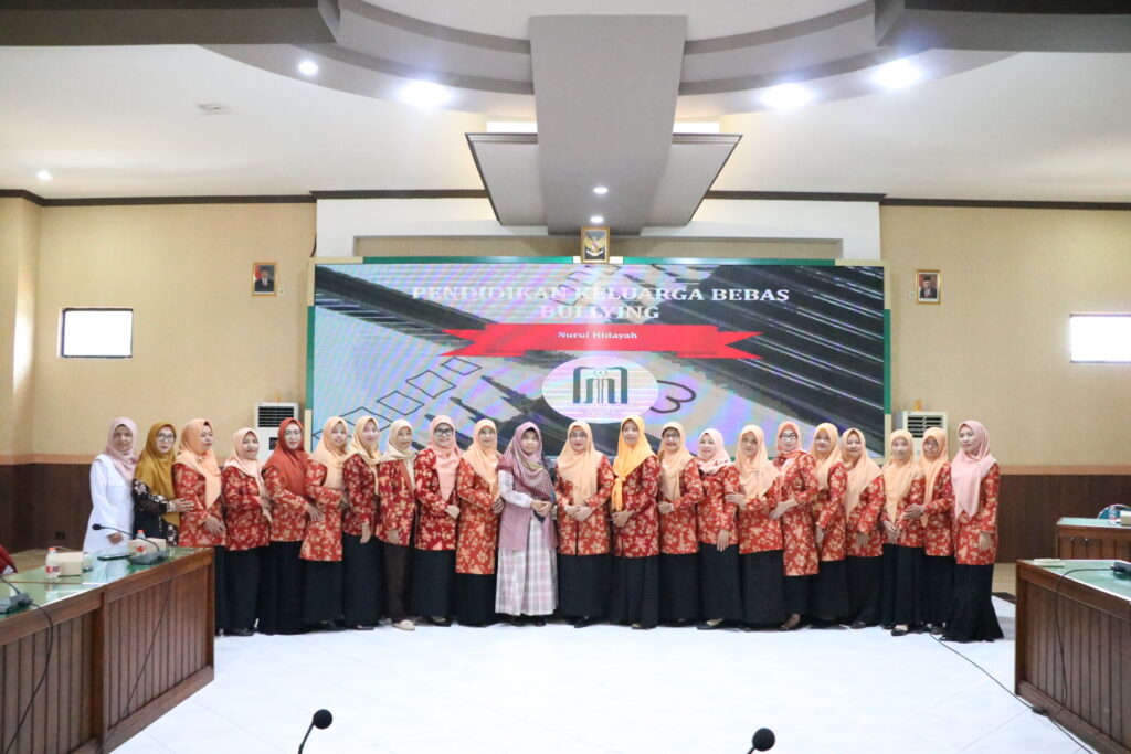 DWP UIN SATU Peringati Hardiknas dengan Seminar Pendidikan tentang Anti Bullying 2