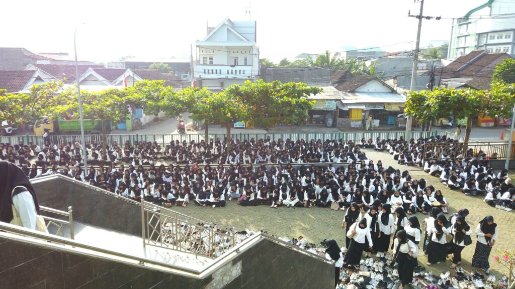 Rektor: Pagar Paling Aman di Dunia adalah Al-Qur’an 2 Rektor Pagar Paling Aman di Dunia adalah Al Quran 2