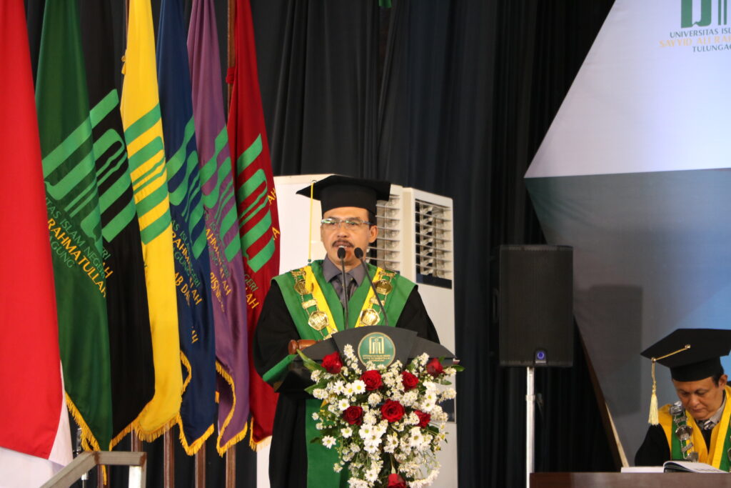 Wisuda ke 41 Rektor Sampaikan Empat Amanat Kepada Para Wisudawan dan Wisudawati