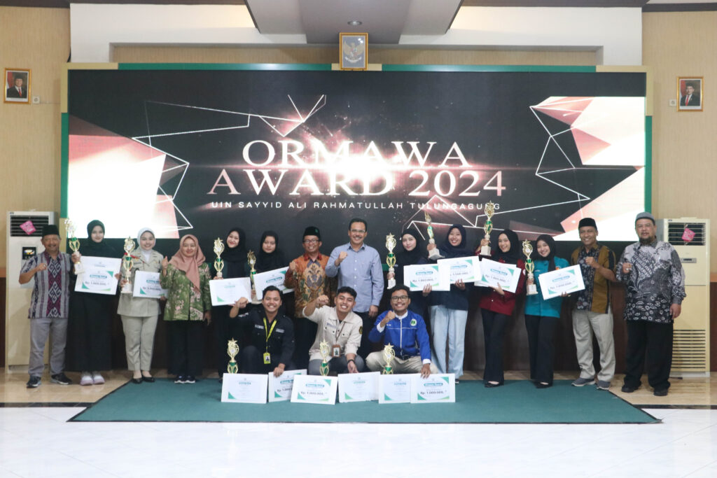UIN SATU Anugerahi Organisasi Intra Kampus dengan Ormawa Award 2024 1