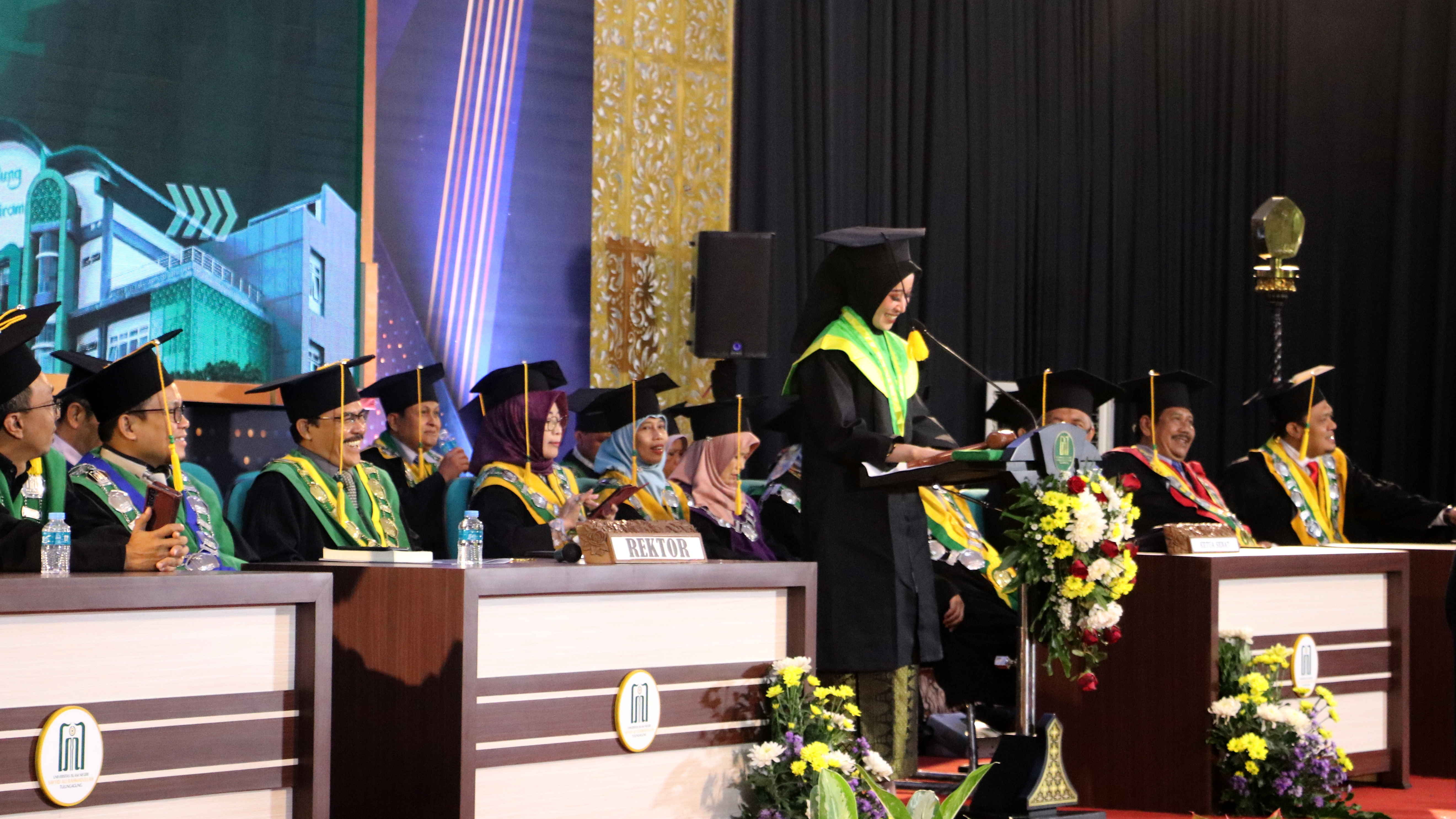 Wisuda ke-46, Rektor Sampaikan Beasiswa Tahfizh di Tiga Prodi Pascasarjana 4 20250924 Wisuda ke 46 Rektor Sampaikan Beasiswa Tahfizh di Tiga Prodi Pascasarjana 2