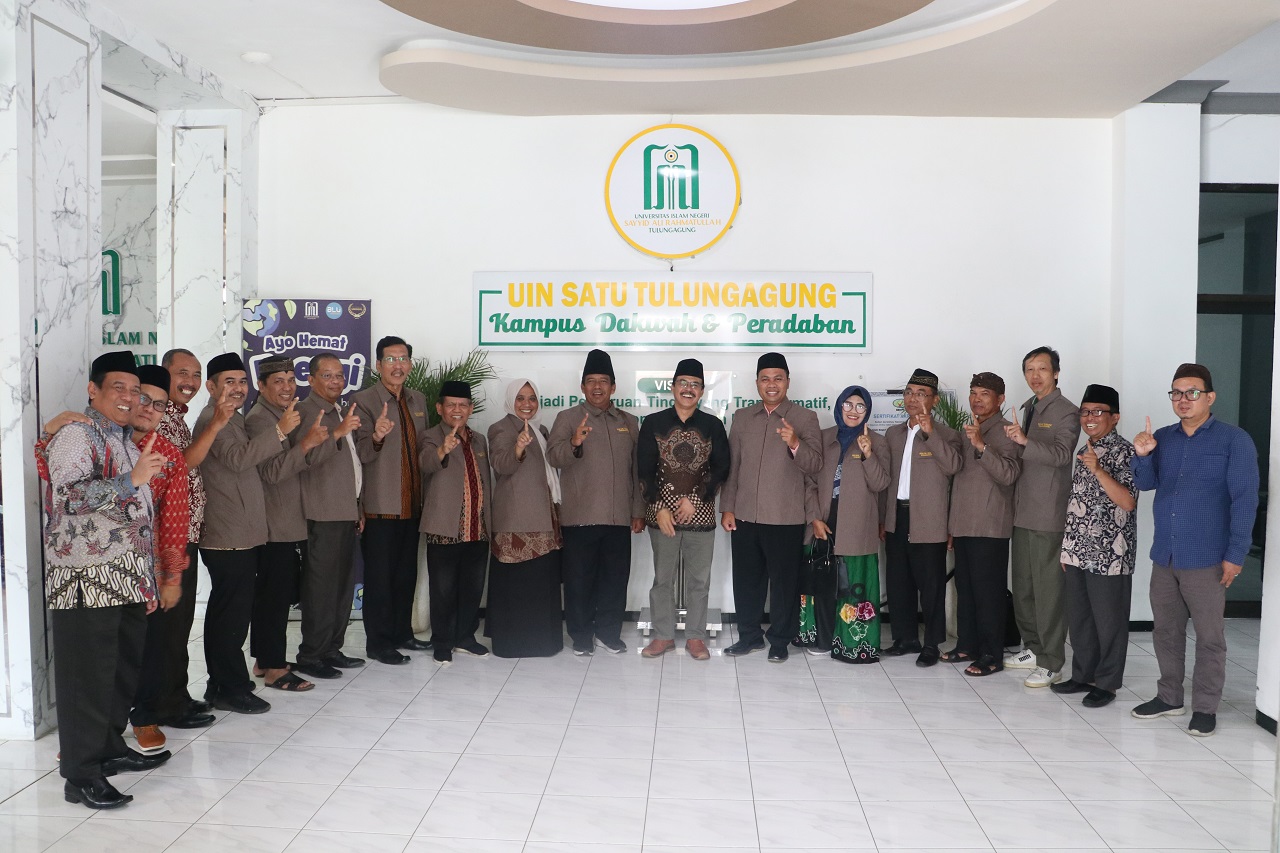 UIN SATU dan FKUB Kabupaten Tulungagung Siapkan Program Bersama dalam Memperkuat Harmoni dan Moderasi Beragama 2 20251107 UIN SATU dan FKUB Kabupaten Tulungagung Siapkan Program Bersama dalam Memperkuat Harmoni dan Moderasi Beragama 01